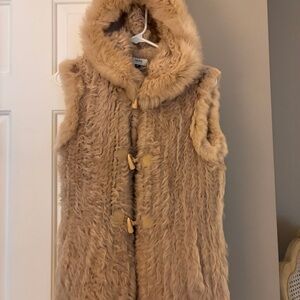 Neiman Marcus Lamb/Rabbit Fur Hooded Vest with Toggle Closures.  EUC Sz M